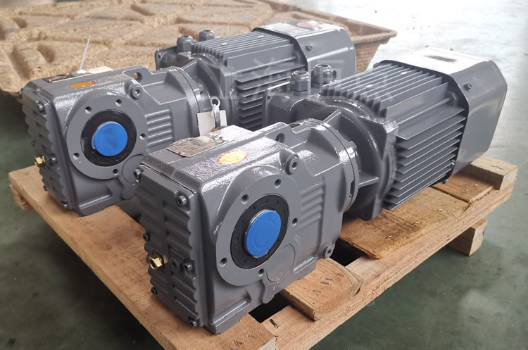 KA37系列減速機通孔輸出，配電機實物圖