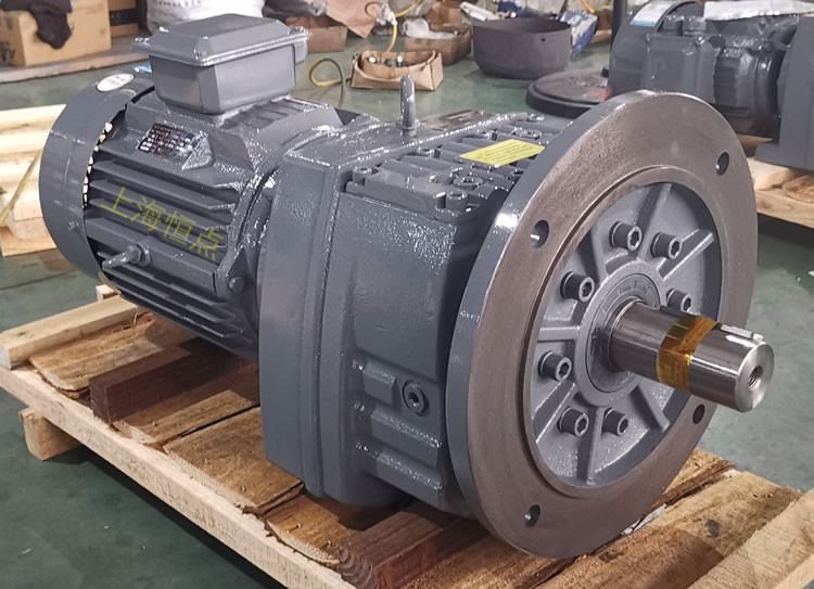 RF87減速機，立式安裝，輸入配電機，實物照片如下